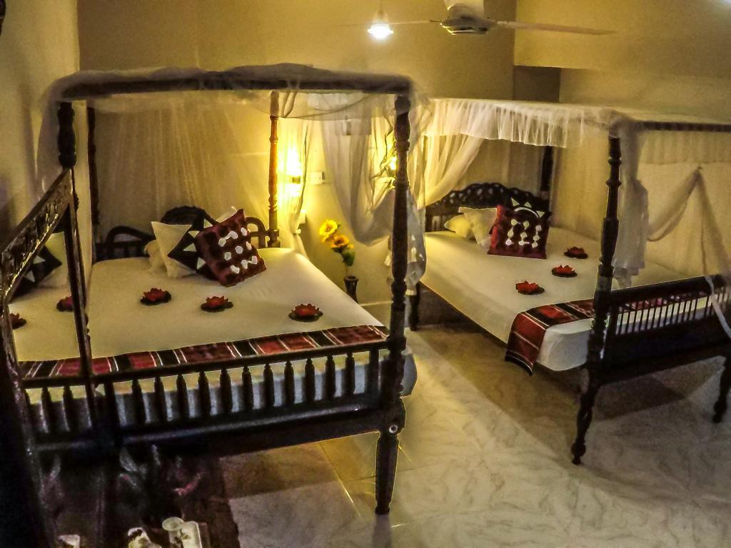 Wijenayake'S - Beach Haven Guest House - Galle Fort Exterior photo